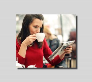 reading news